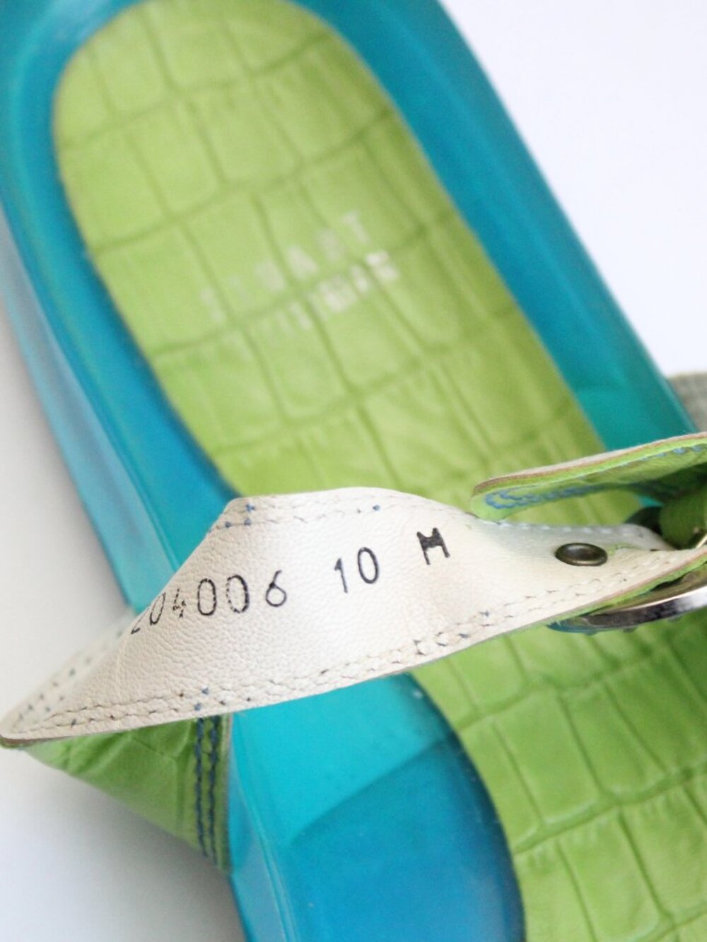 Stuart Weitzman Puppy Luv Green Croc Jelly Rhinestone Buckle Strap Sandals sz 10 - Picture 3 of 5